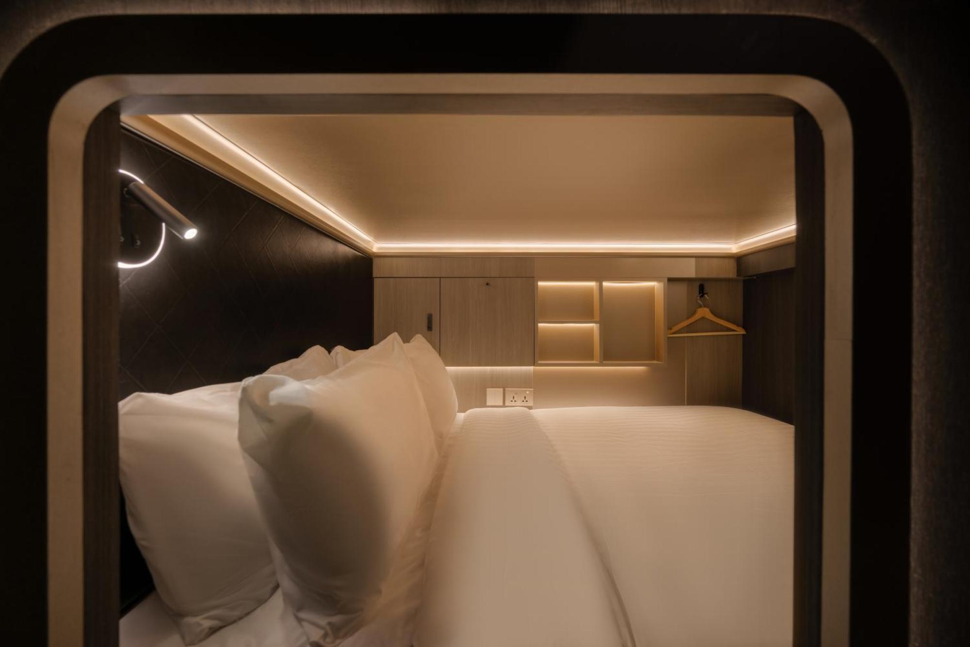 Cube Social Boutique Capsule Hotel At Boat Quay Сінгапур Екстер'єр фото